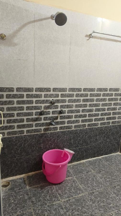 Nain Guest House Ujjain Bagian luar foto