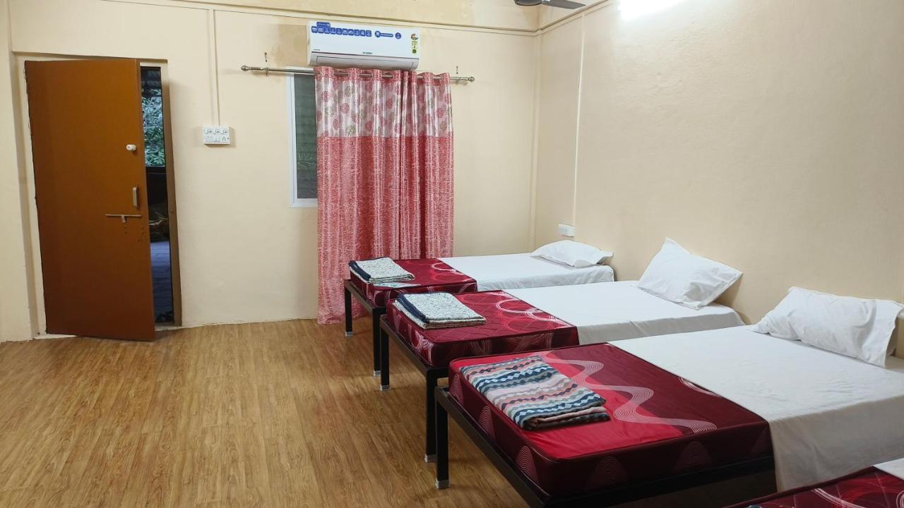 Nain Guest House Ujjain Bagian luar foto