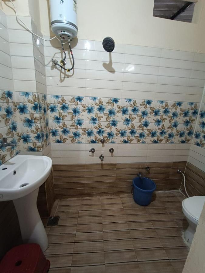 Nain Guest House Ujjain Bagian luar foto